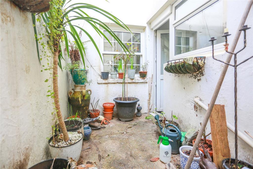 Viaduct Road, Brighton, East Sussex, BN1 1 bed apartment for sale £210,000