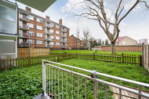 1 bedroom apartment for sale, Courthill Road, London