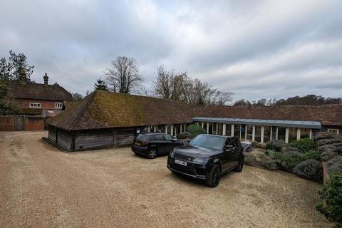 Office to rent, The Byre, Tilehouse Farm Offices, East Shalford Lane, Guildford Surrey, GU4 8AE