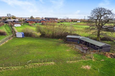 4 bedroom equestrian property for sale, Claydon Hill Farm Barns, Steeple Claydon, Buckingham, Buckinghamshire, MK18  2EN