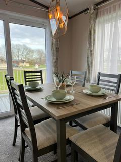 3 bedroom lodge for sale, Gilberdyke East Riding of Yorkshire