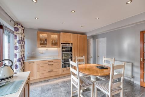 18 Brookfield Close, Hunt End, Redditch, B97 5LL
