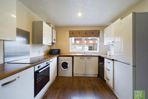 3 bedroom end of terrace house for sale - Farmers Close, Reading, Berkshire, RG2