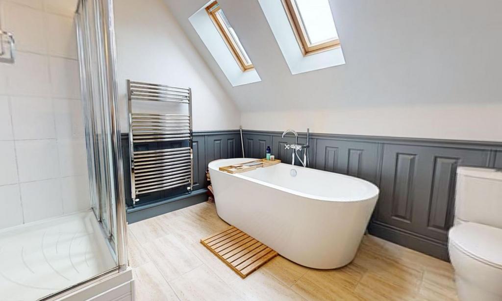 En suite bathroom