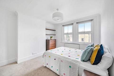 3 bedroom flat for sale - Bonham Road, Brixton
