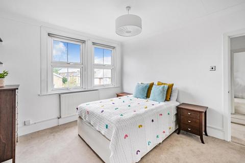3 bedroom flat for sale - Bonham Road, Brixton