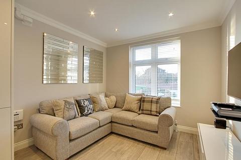 3 bedroom flat to rent - Long Drive, Acton, W3