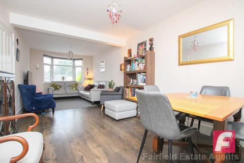 4 bedroom terraced house for sale, Osborne Road, Watford