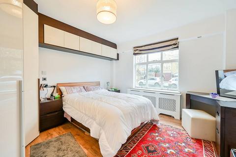 2 bedroom flat to rent, Wellesley Road, Chiswick, London, W4