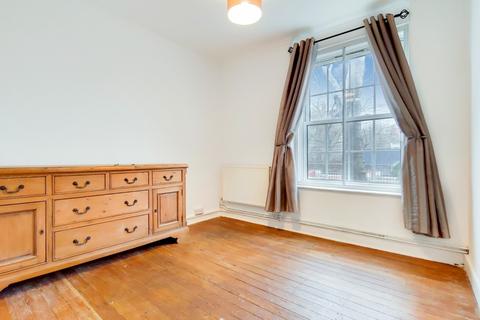 Flat 3, Frankham House Frankham Street, London, SE8 4RL