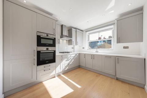2 bedroom flat to rent, Bendemeer Road, West Putney, London, SW15
