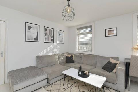 51 Drum Brae Terrace, Edinburgh, EH4 7SF
