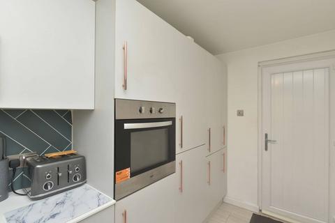 51 Drum Brae Terrace, Edinburgh, EH4 7SF
