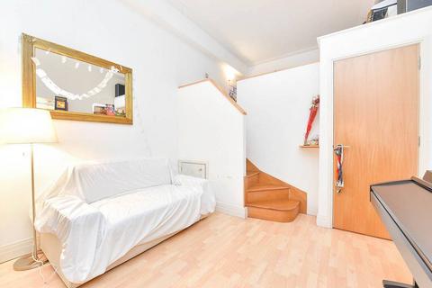 1 bedroom flat to rent, Prescot Street, Tower Hill, London, E1