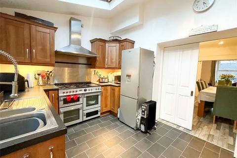 4 bedroom terraced house for sale, Berry Street, Greenfield, Saddleworth, OL3