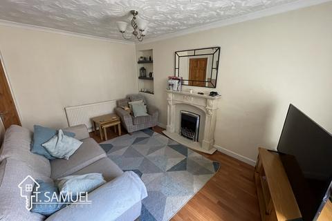 2 bedroom terraced house for sale, High Street, Mountain Ash