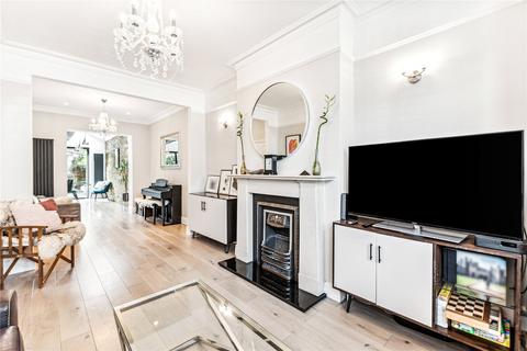 80 Muncaster Road, London, SW11 6NU