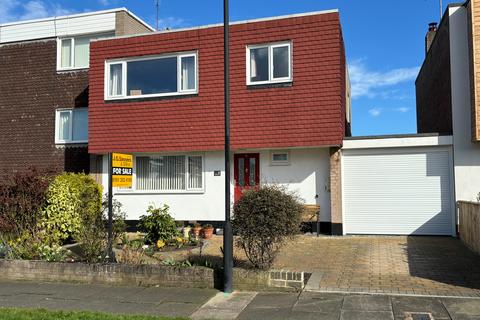 3 bedroom semi-detached house for sale, Kingston Court, Whitley Bay, Tyne and Wear, NE26 1JP