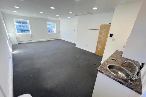 Office to rent - Crumpsall, Manchester M8