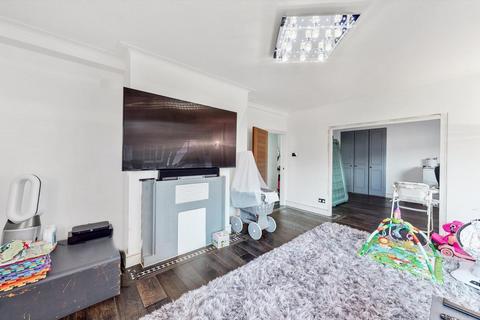 3 bedroom apartment for sale, Kendal Court, Shoot Up Hill, London, NW2