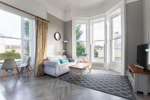 2 bedroom apartment for sale - Osbourne Lodge, 99, The Park, Cheltenham, GL50