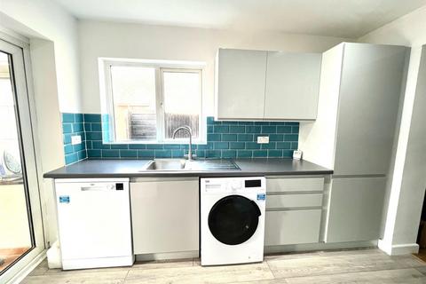 38 School Road, Dagenham, RM10 9QJ