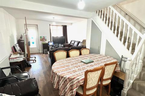 38 School Road, Dagenham, RM10 9QJ