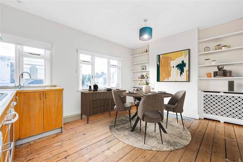 3 bedroom flat for sale, Hugon Road, London, SW6