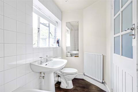 3 bedroom flat for sale, Hugon Road, London, SW6