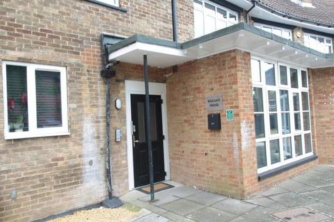 1 bedroom in a house share to rent, Room 11, Park View, Bailgate House Block, St. Botolphs Crescent, Lincoln, Lincolnshire, LN5 8AZ, United Kingdom