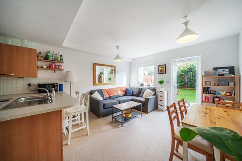 4 bedroom terraced house for sale, Burcher Gale Grove, London