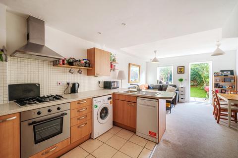 4 bedroom terraced house for sale, Burcher Gale Grove, London
