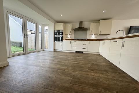 5 bedroom detached house to rent, Crebor Road, Tavistock PL19