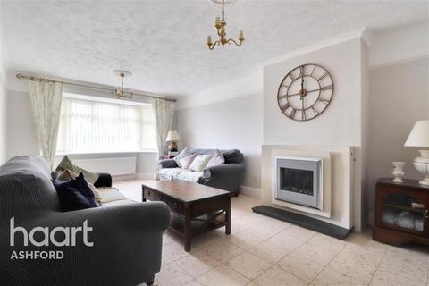 1 bedroom in a house share to rent, New Dover Road...