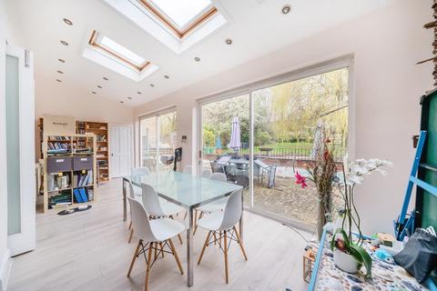 5 bedroom semi-detached house for sale, Courthouse Gardens,  Finchley,  N3