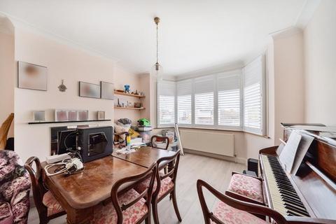 5 bedroom semi-detached house for sale, Courthouse Gardens,  Finchley,  N3