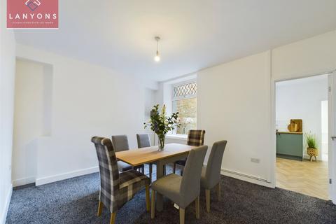 16a Gilfach Road, Penygraig, Tonypandy, CF40 1EN