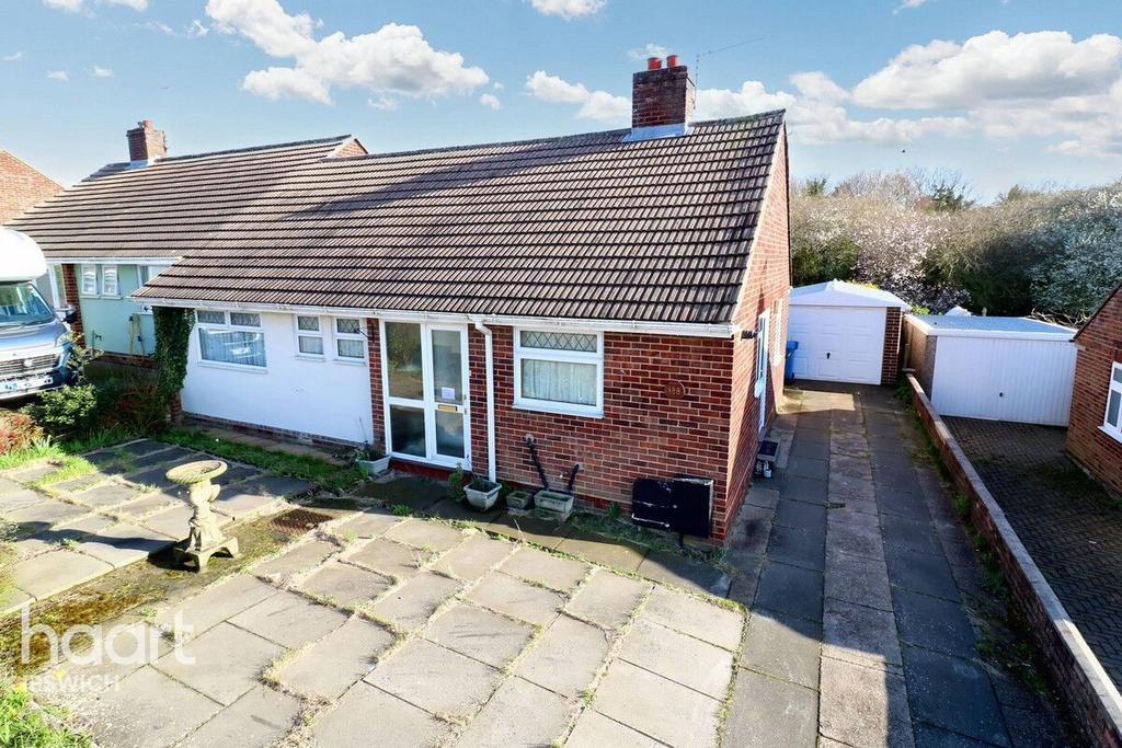Dales Road, Ipswich 2 bed bungalow for sale £250,000