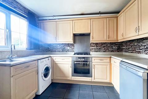 3 bedroom end of terrace house for sale - Rochester Road, Oakley Vale, Corby, NN18