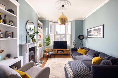 132 Durrington Road, London, E5 0HS