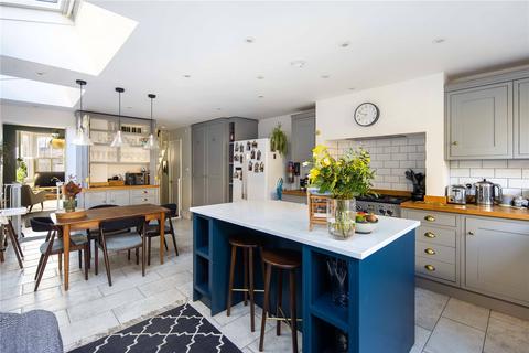 132 Durrington Road, London, E5 0HS