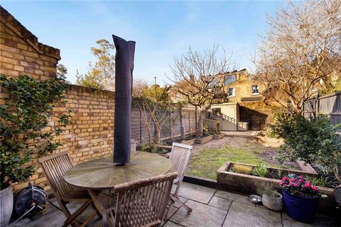 132 Durrington Road, London, E5 0HS