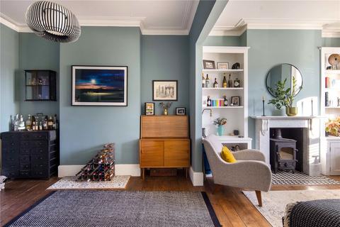 132 Durrington Road, London, E5 0HS