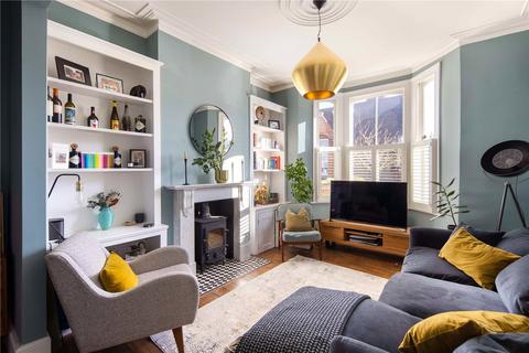 132 Durrington Road, London, E5 0HS
