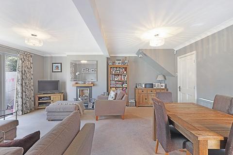 60 Cloverly Road, Ongar, CM5 9BY