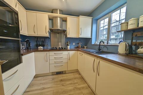 70 Batemoor Road, Sheffield, S8 8BX