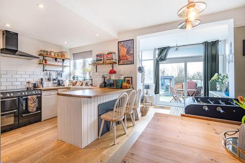 3 Ross Road, South Norwood, London, SE25 6SE