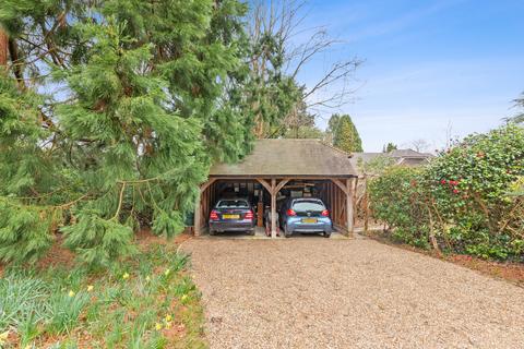 4 bedroom detached house for sale, Copthorne Common, Copthorne, West Sussex, RH10