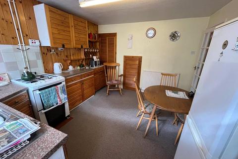 2 Beech Grove, Higham, Rochester, ME3 7BB