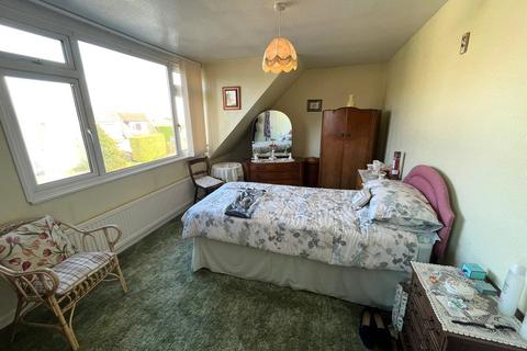 2 Beech Grove, Higham, Rochester, ME3 7BB